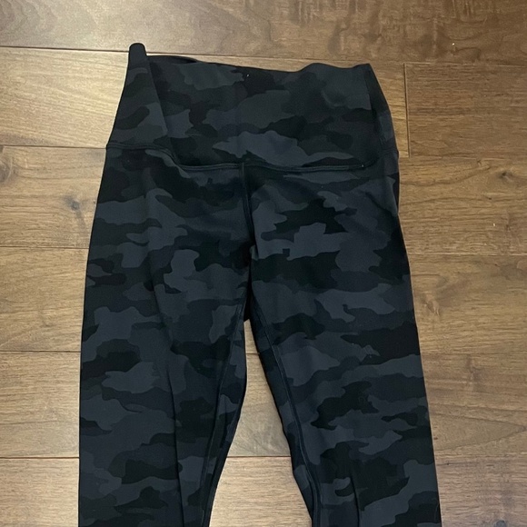 Lululemon 25´” camo align leggings - Picture 1 of 2